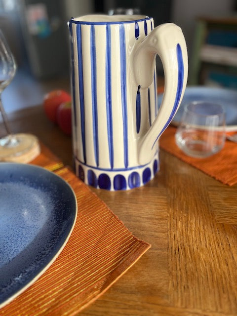 Pichet en grès bleu artisanal fait main au Portugal