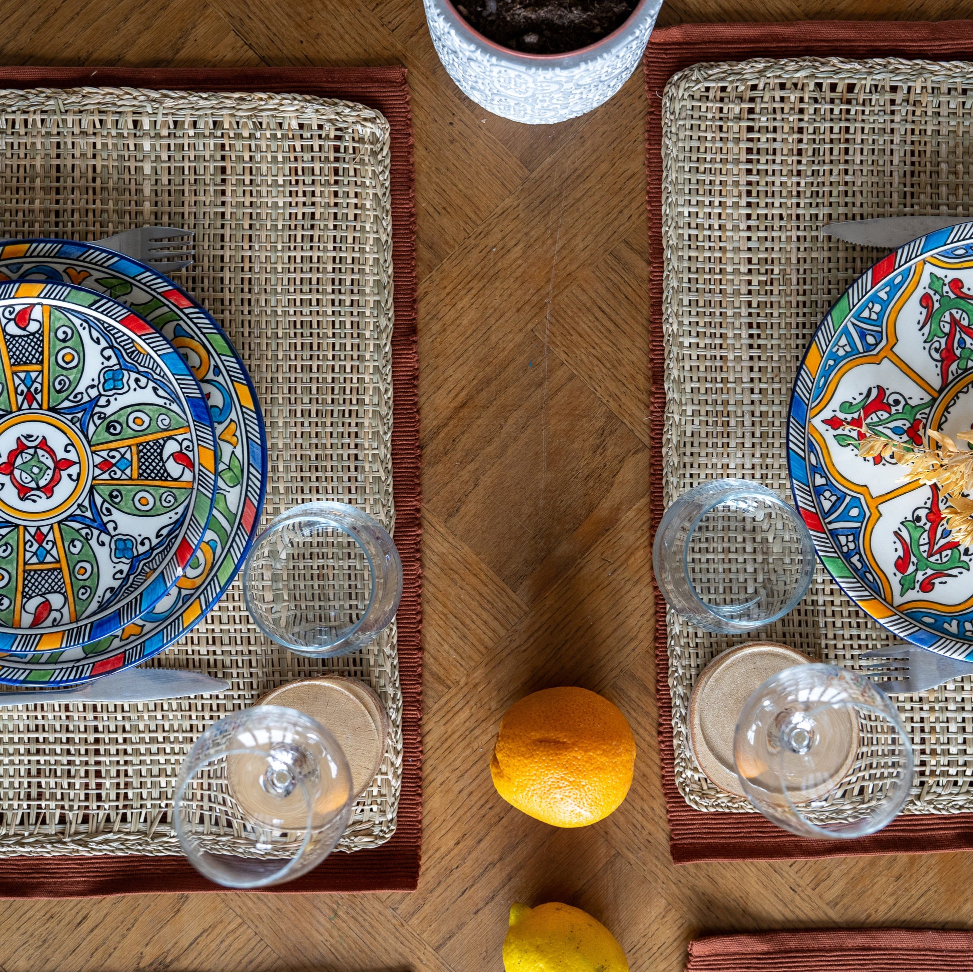 Petite assiette en faïence multicolore artisanale de Fès