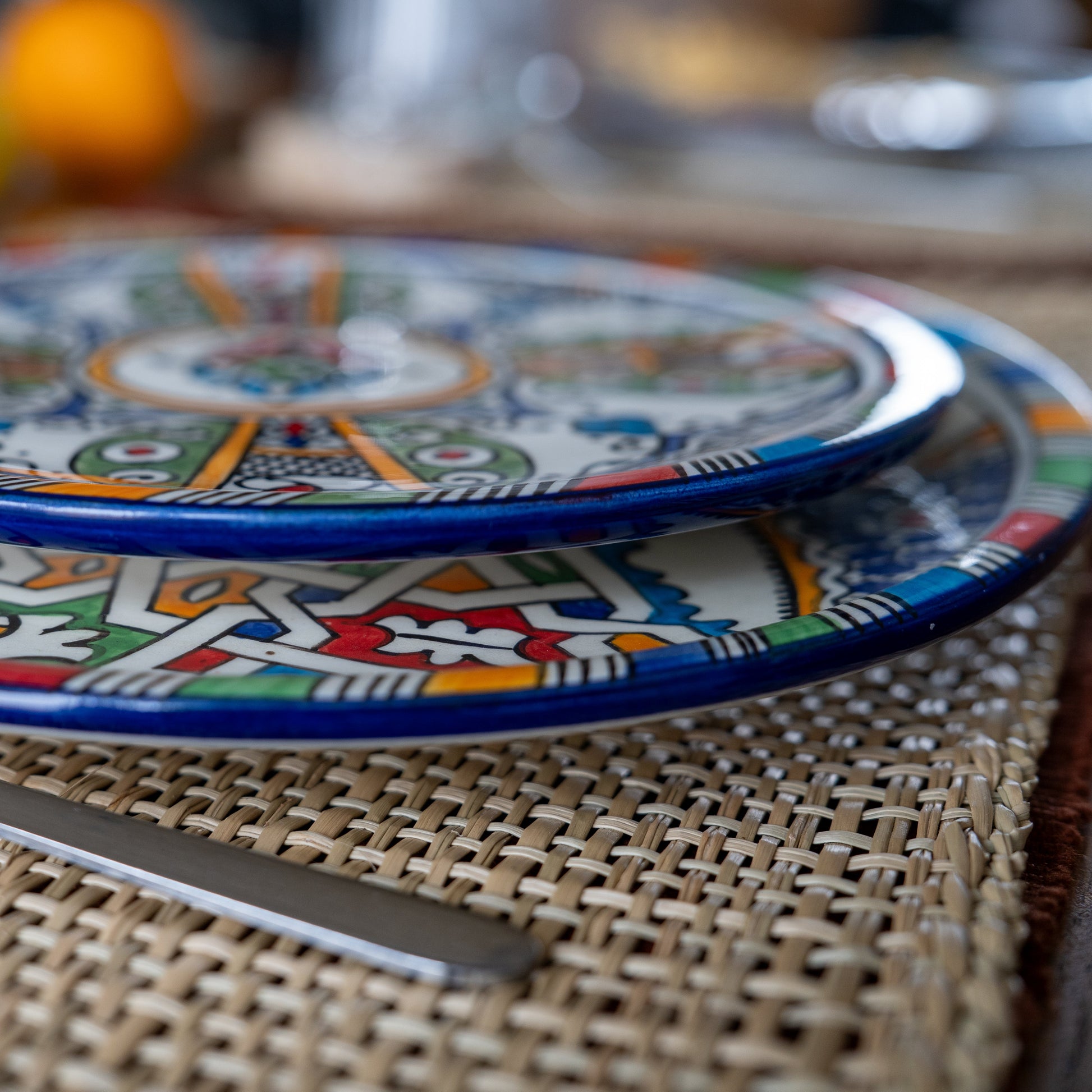 Petite assiette en faïence multicolore artisanale de Fès